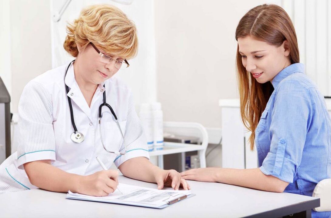 Zistitisa diagnostikatzeko, medikuak diagnostiko probak aginduko dizkio emakumeari.